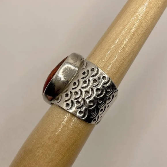 Large Sterling Silver Genuine Coral Ring with Scales Design Sz 6 - Picture 4 of 5